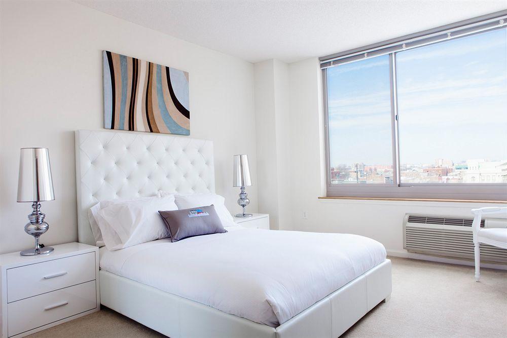 Sky City Apartments New York Bagian luar foto