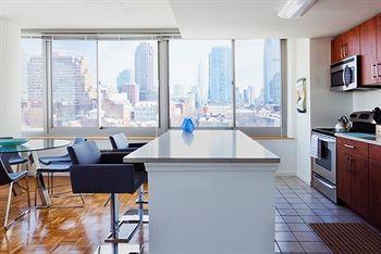 Sky City Apartments New York Bagian luar foto